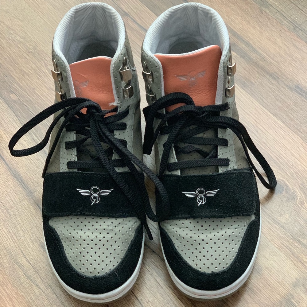 Creative recreation women’s shoes